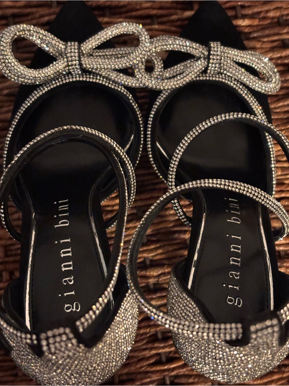 Gianni Bini Black Rhinestone Bow Heels | Crystal Embellished Stiletto | Size 6 - Picture 4 of 10